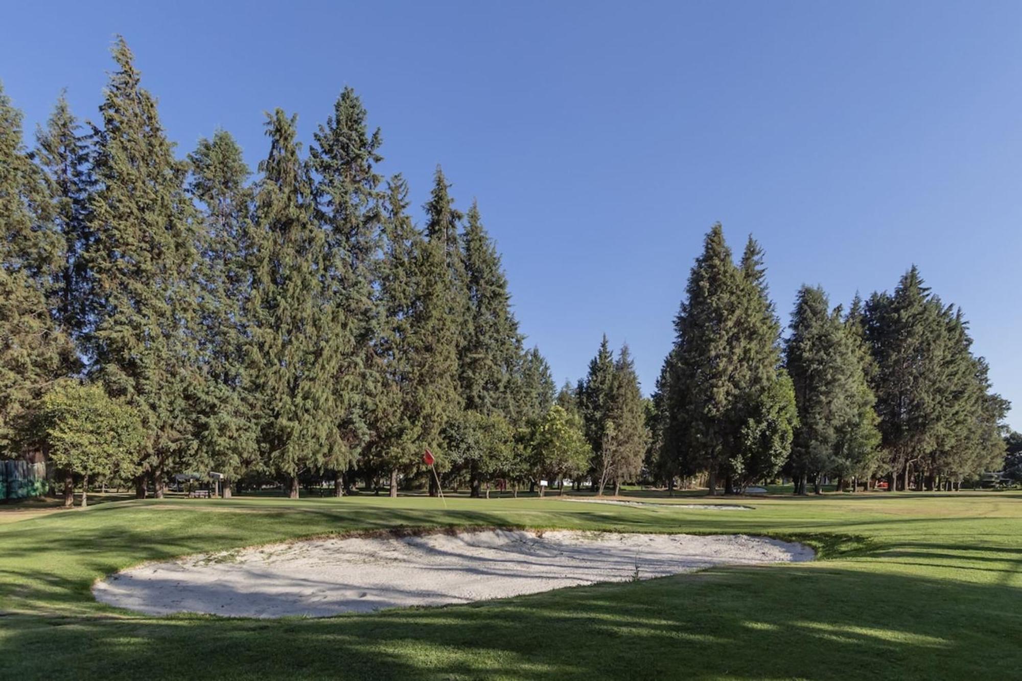 Capital O La Huerta Golf & Hotel Cholula Bagian luar foto
